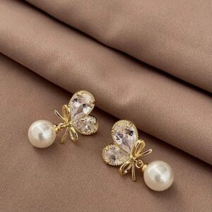 Casca's Crystal Wings Earrings