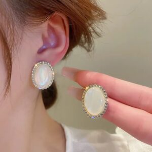Casca's Oval Studs