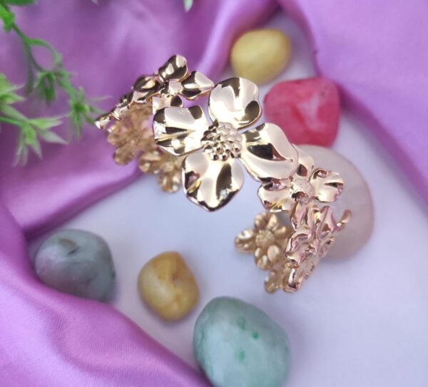 Casca's 18k Gold Plated Floral Handcuff