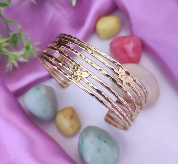 Casca's 18k Gold Plated Layers Handcuff