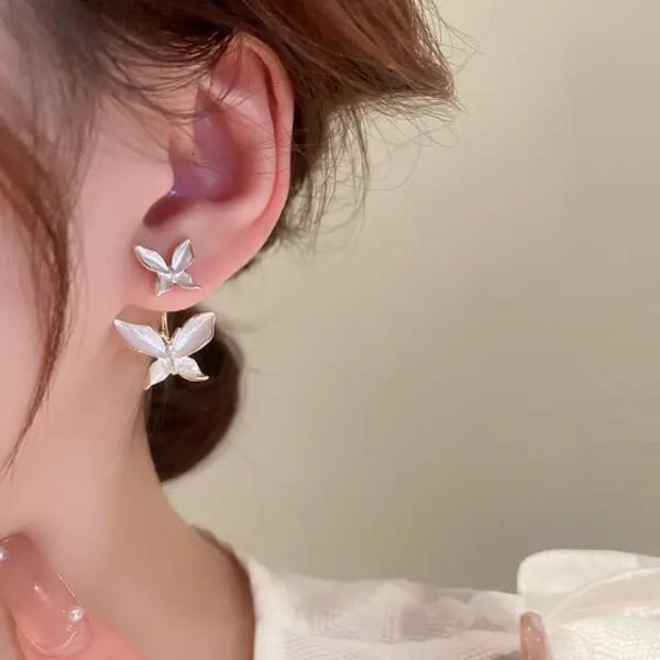 Casca's Dual Butterfly Earrings - Image 4