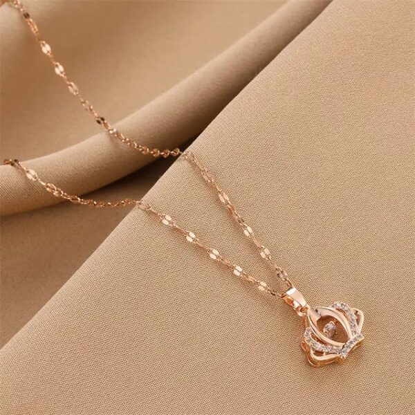 Casca's Rose Gold Crown Chain - Image 5
