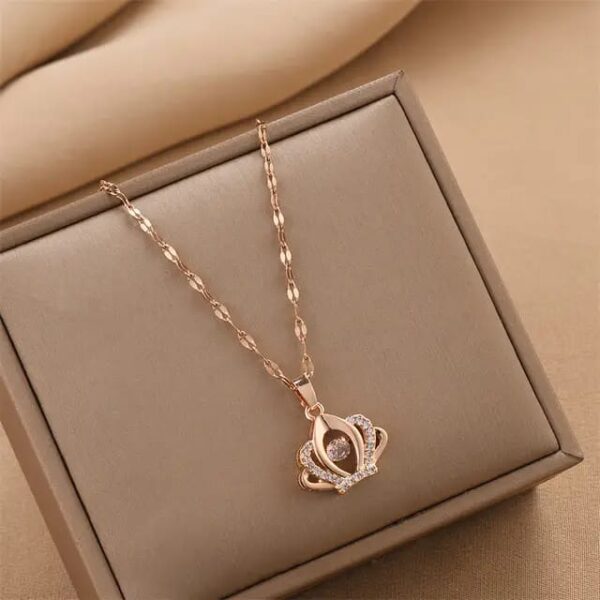 Casca's Rose Gold Crown Chain - Image 3