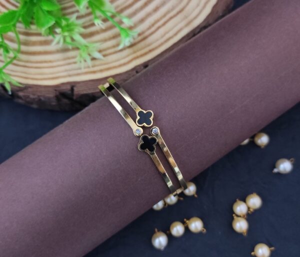 Casca's Golden Timeless Bracelet