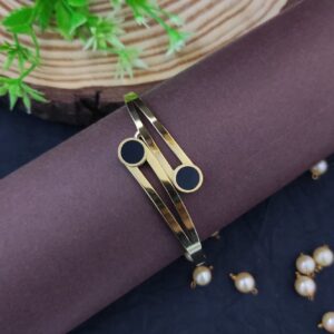Casca's Golden Chic Bracelet