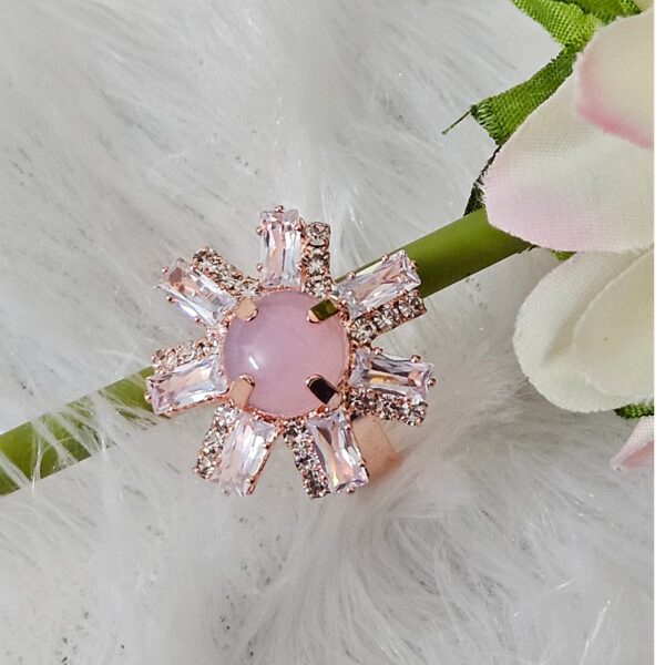 Casca's Baguette-cut Ring - Pink