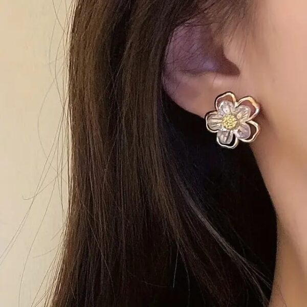 Casca's Floral Petal Earrings