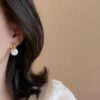 Casca's Resin Brown Earrings - Image 4