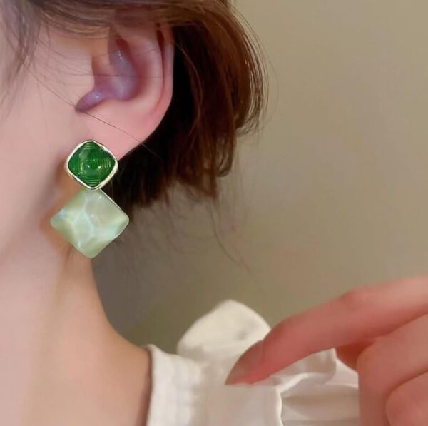 Casca's two-tone vibrant Earrings - Green - Image 3